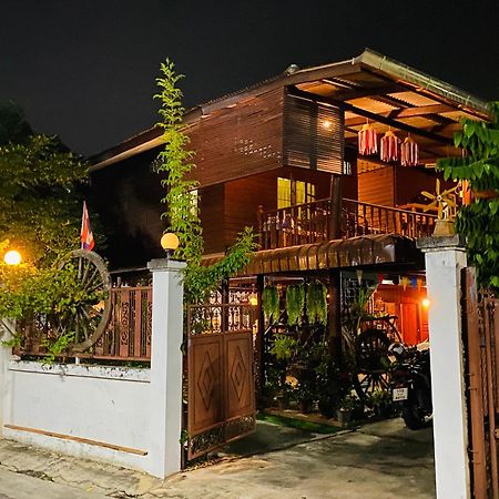 Banthai Guesthouse Пхетчабурі Екстер'єр фото