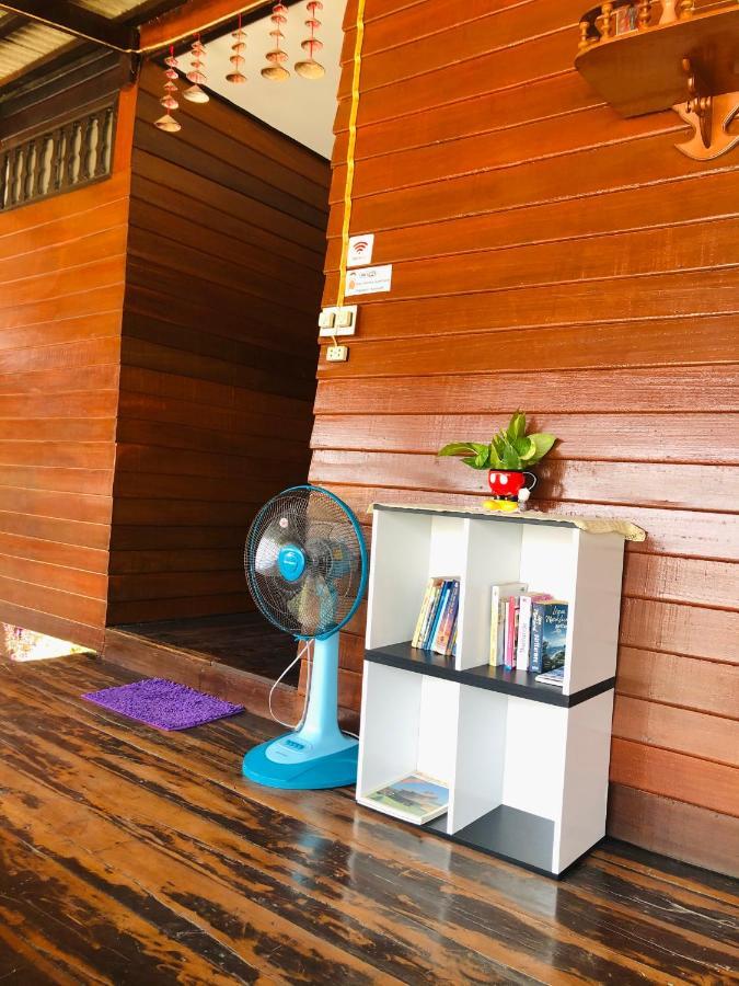 Banthai Guesthouse Пхетчабурі Екстер'єр фото