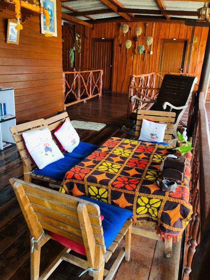 Banthai Guesthouse Пхетчабурі Екстер'єр фото