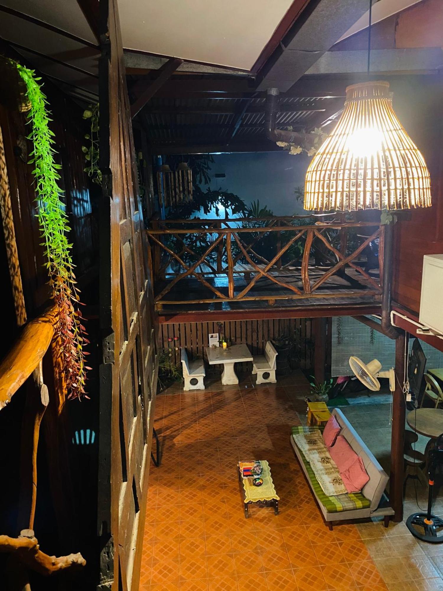Banthai Guesthouse Пхетчабурі Екстер'єр фото